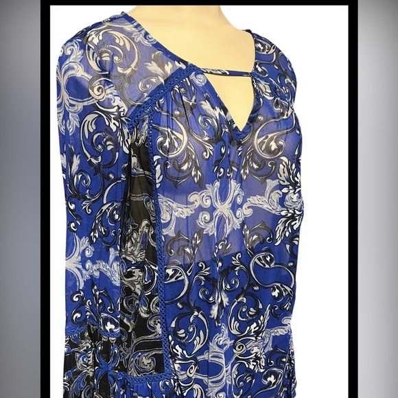 INC International Concepts Blue and White Patterned Blouse - Picture 8 of 12